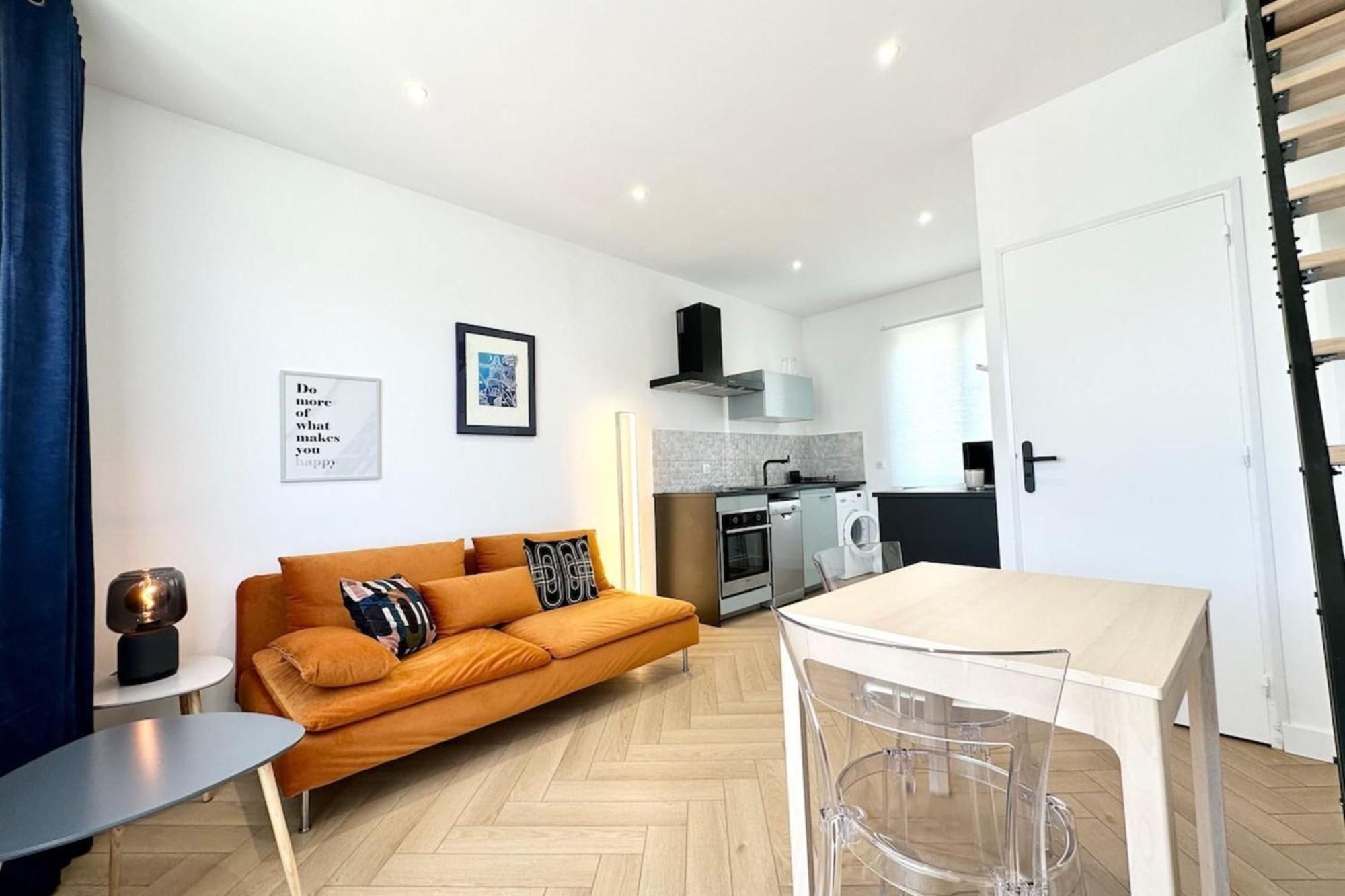 Lovely ! Duplex De Standing Neuf 250M Des Plages 拉莫尔海滩 外观 照片